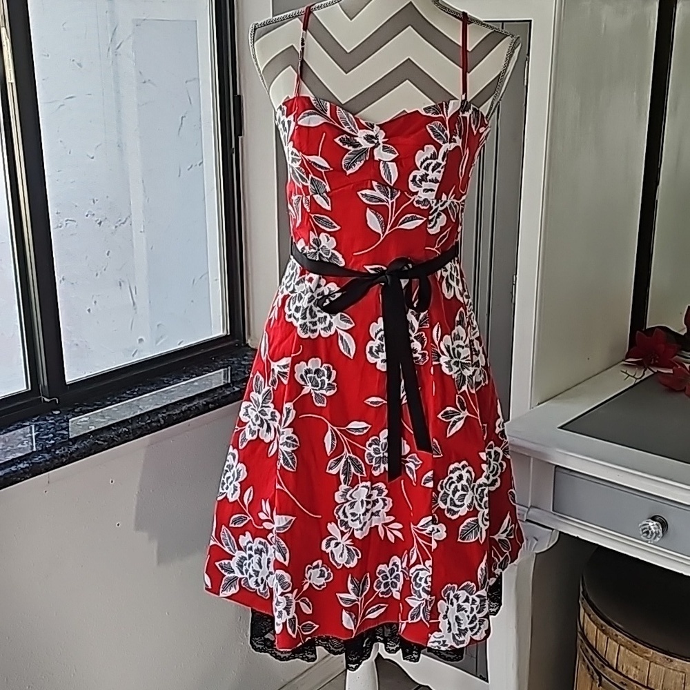 Womens dress (juniors)